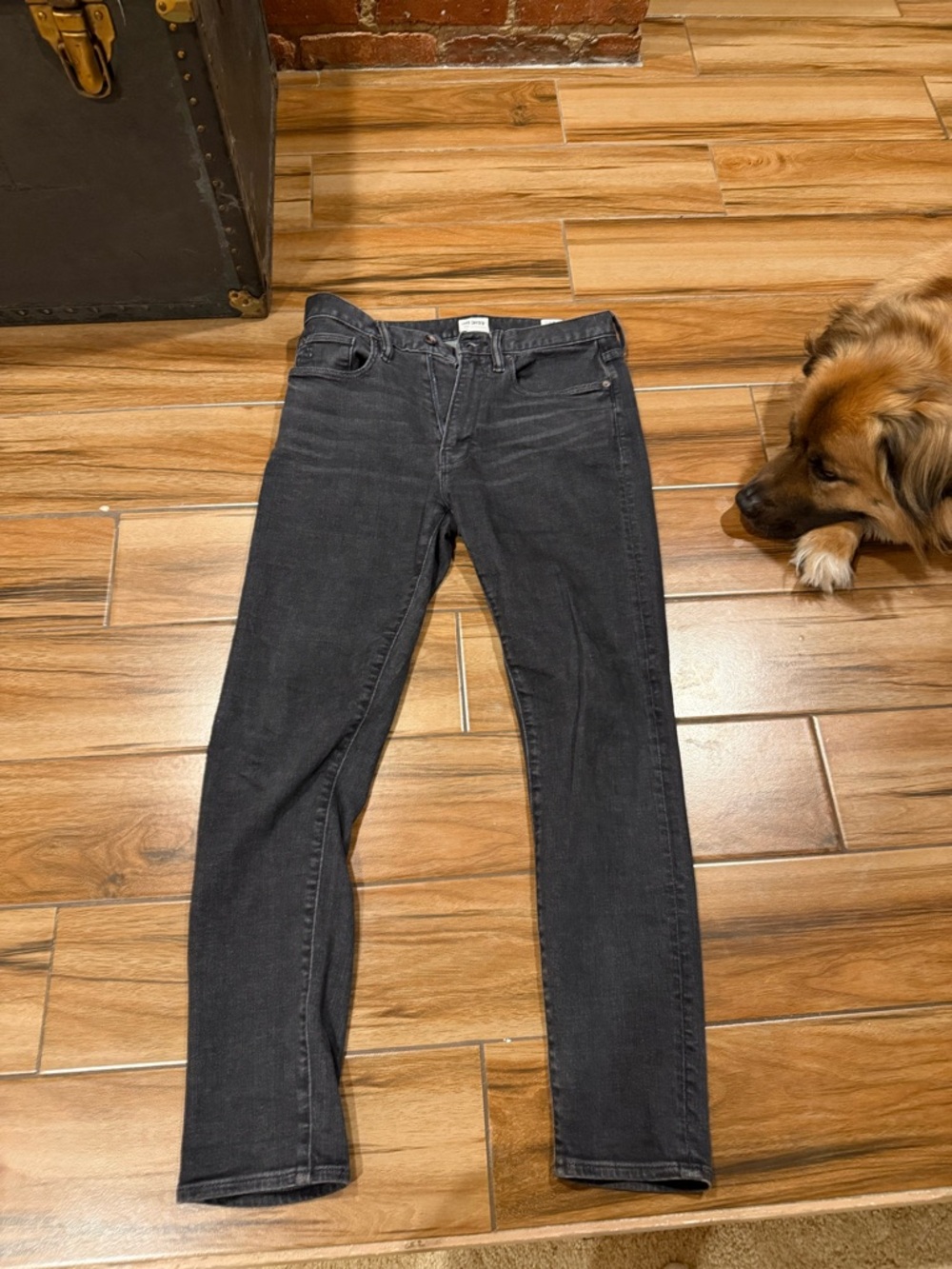 Todd Snyder Men’s Skinny Jeans in Washed Black